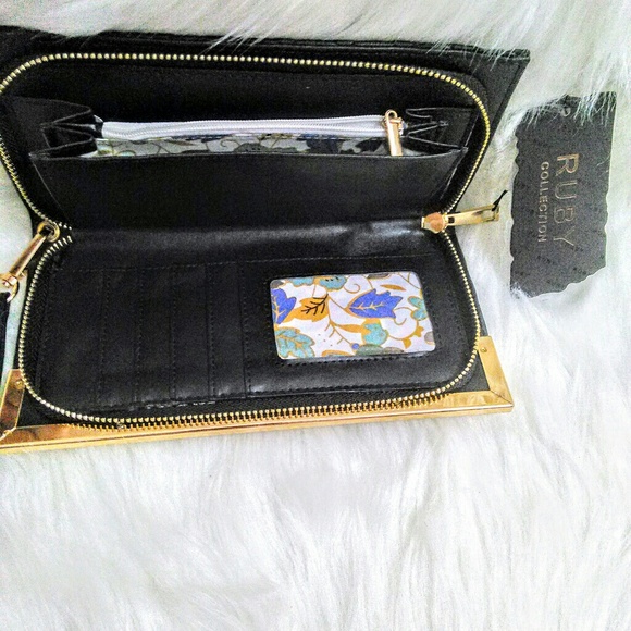 (NEW)! Cute! Stylish! Black Quilted Wallet! :-) - Picture 7 of 8